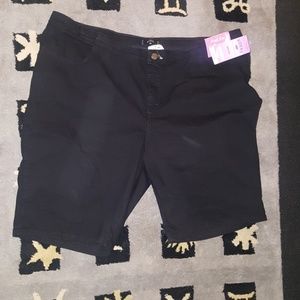 Riders by Lee Shorts - Rider by Lee Bermuda shorts nwt size 24 5 for $55 Riders by Lee Shorts - Rider by Lee Bermuda shorts nwt size 24 5 for $55